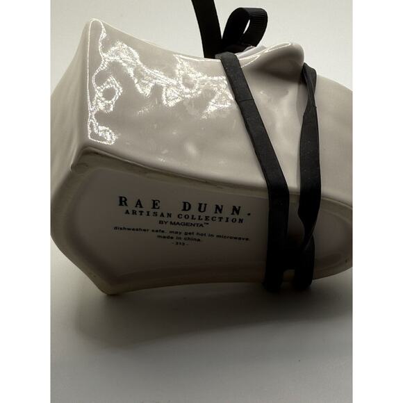 Brand NEW 2024 Rae Dunn Halloween White GHOST Shaped Measuring Cups - Picture 3 of 6